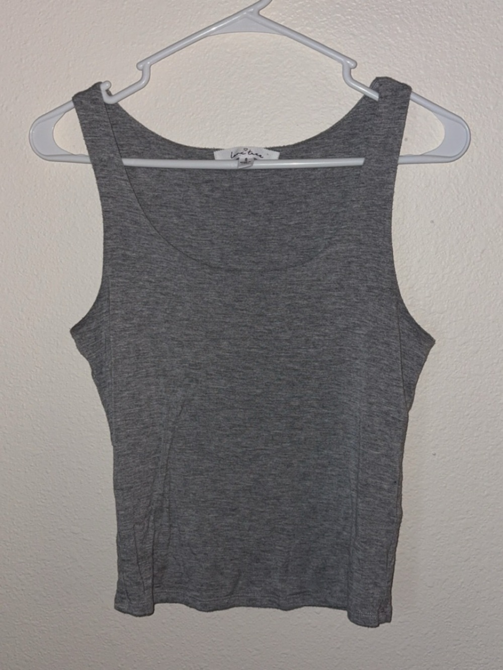 Love Tree Gray Scoop Neck Tank Top - Women's